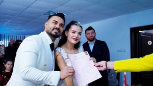Cum a arătat tortul de poveste de la nunta lui Jador. Detalii spectaculoase și momente pline de emoție