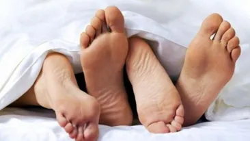 Caz șocant la Vaslui! Și-a bătut mama după ce a prins-o în pat cu vărul tatălui său: ”Când am văzut-o cu ăla călare peste ea…”