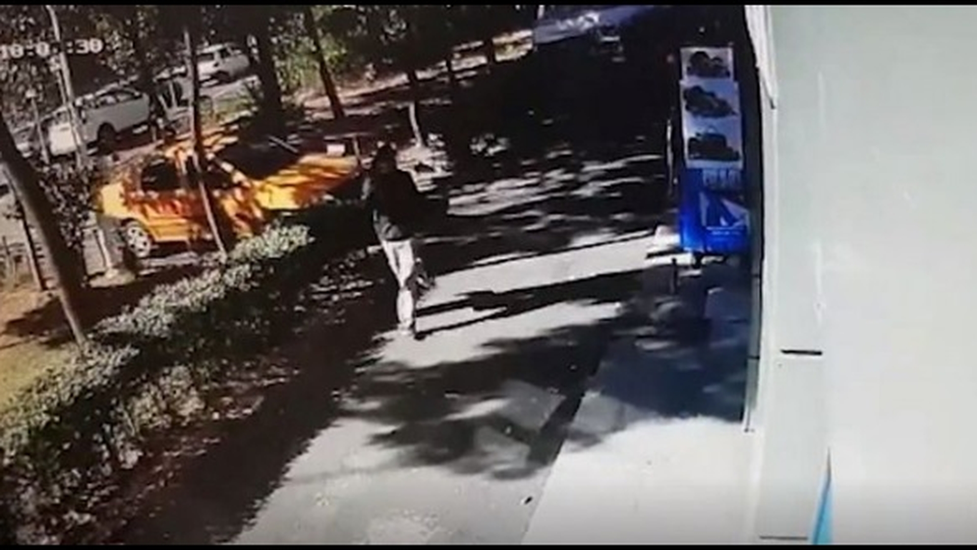 Bărbatul suspectat că a vrut să jefuiască o bancă din Capitală a fost prins
