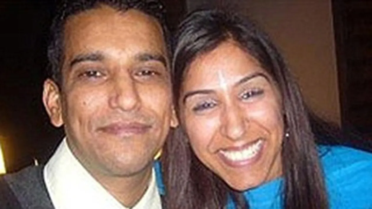 A platit trei barbati cu 5.000 de lire sterline ca sa-i omoare sotia, fiindca a indraznit sa divorteze de el