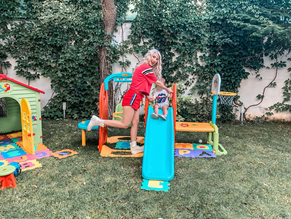Andreea Bălan nu-și dorește ca fiica ei să-i calce pe urme: ”E o viață grea!”