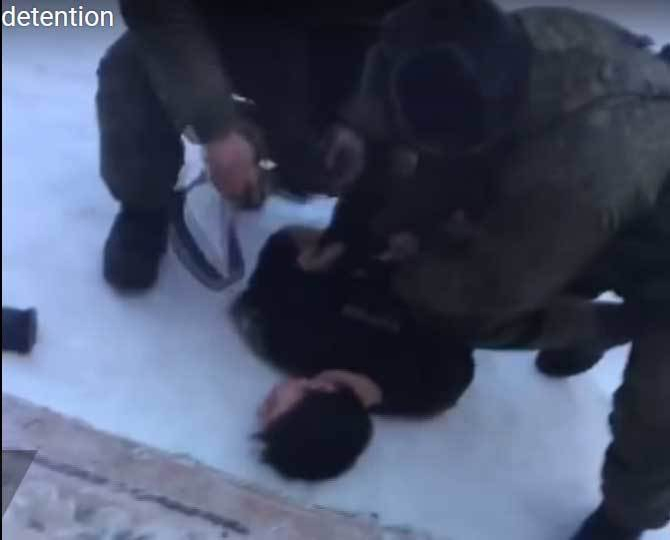 Al doilea atac într-o şcoală din Rusia. Un elev şi-a lovit colegii cu toporul şi a incendiat clasa cu un cocktail Molotov