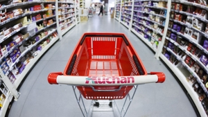 Alertă alimentară în Auchan! Produsele periculoase, retrase de la vânzare