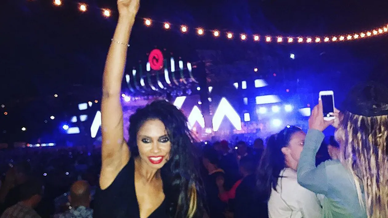 Laurette a făcut ”legea” pe litoral! Soţul din închisoare o să facă o criză de gelozie când va vedea cum s-a lăsat pozată