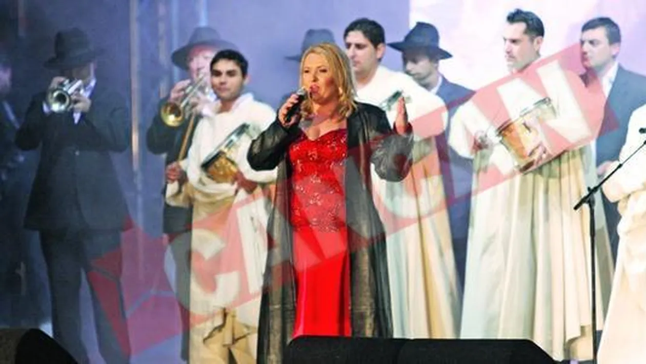 Andreea Banica isi fluiera sotul in public