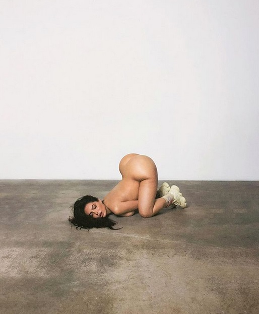 Sosia lui Kim Kardashian, o nouă poză în care apare goală pușcă! “E blindată” de celulită. Imaginea a fost publicată de Kanye West, iar motivul e incredibil