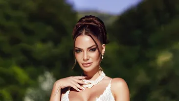 Nu te așteptai să se întâmple așa de repede! Andreea Antonescu a îmbrăcat rochia de mireasă!