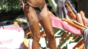 VIDEO Arata mult mai bine ca acum 20 de ani! Uite ce forme avea Anca Turcasiu pe vremea Lambadei!