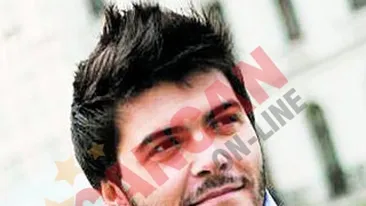 Mihnea Marinas, un fost iubit al DJ Harra, vorbeste despre strategia cu care aceasta incearca sa tina barbatii langa ea: Si pe mine m-a mintit ca este gravida