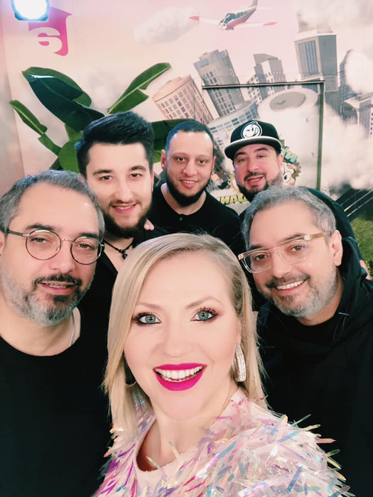Mirela Vaida, surprinsă de vizita unui musafir nepoftit: “Am înnebunit”! Pe cine a găsit în curtea casei după ce s-a întors de la Acces Direct