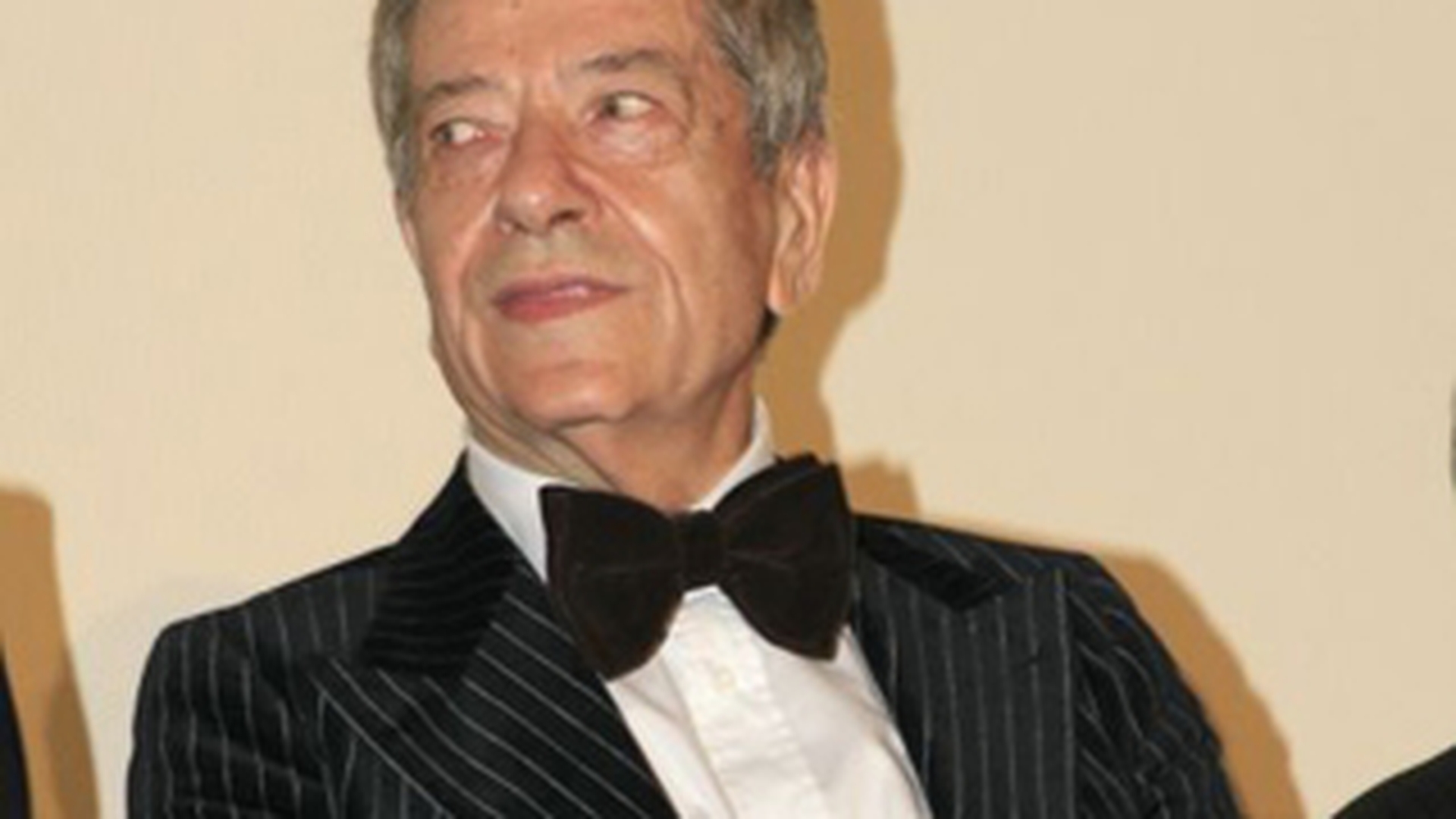 Ion Dichiseanu si-a felicitat fosta sotie prin intermediul CANCAN.ro  "Sper ca acum sa fie fericita"