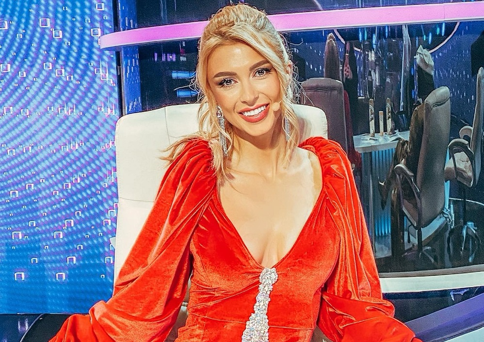 Andreea Bălan, primele imagini după ce s-a operat! Ce mesaj copleșitor a transmis cântăreața de pe patul de spital | FOTO