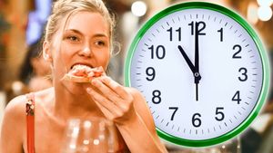 Cele 3 alimente pe care trebuie să le consumi la ora 11:00. Reduc stresul și ajută mult la slăbit