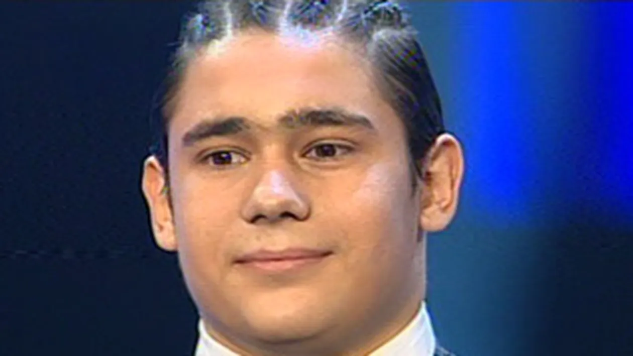 VIDEO Radu Ionescu, chitaristul care a ridicat juriul in picioare! Imi place ca te faci una cu chitara ta, esti doar tu cu ea pe scena