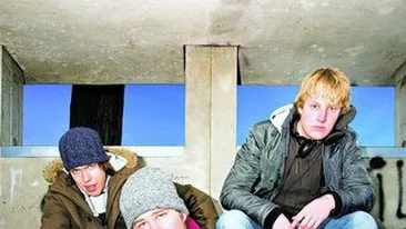 Ce faci cand nu-ti plac prietenii copilului tau