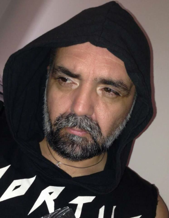 După ce a fost părăsit de soţie, copiii l-au ajutat să se vindece de cancer! Daniel Iordăchioaie, declaraţii emoţionante:”Sunt un tată mândru…”
