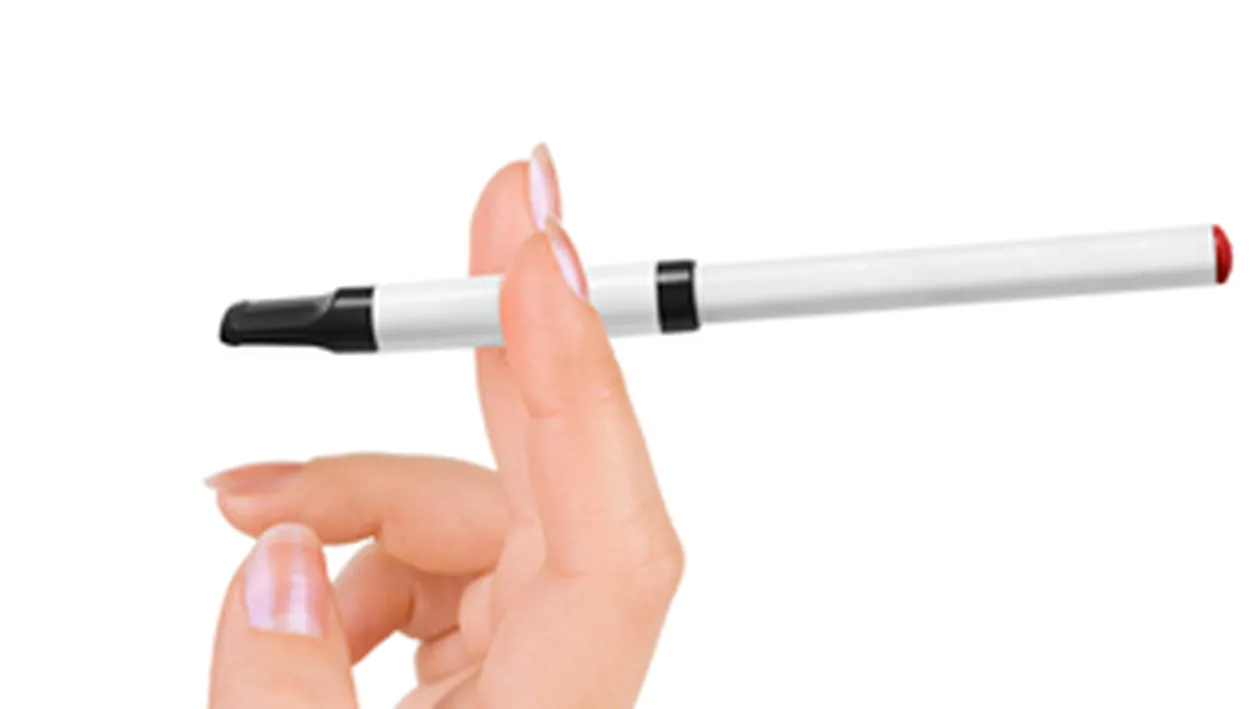 I-a explodat tigara electronica in gura si a ramas fara dinti si o parte din limba!