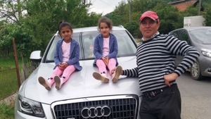 Andreea, sora fetiței luată de mascați, mesaj emoționant pentru Sorina: "Sufletul meu e despărțit. Sori, te iubesc"