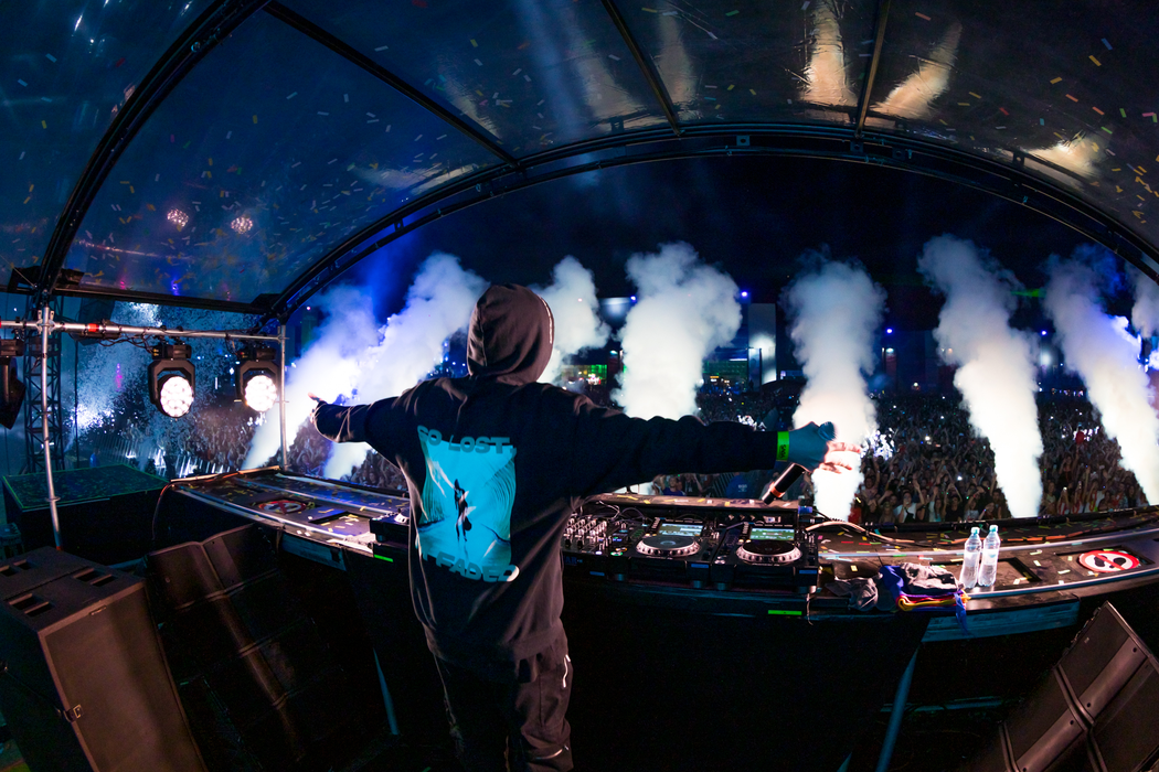 Alan Walker va susține cel mai exclusivist DJ-set în Rave Plane la SAGA Festival 2023