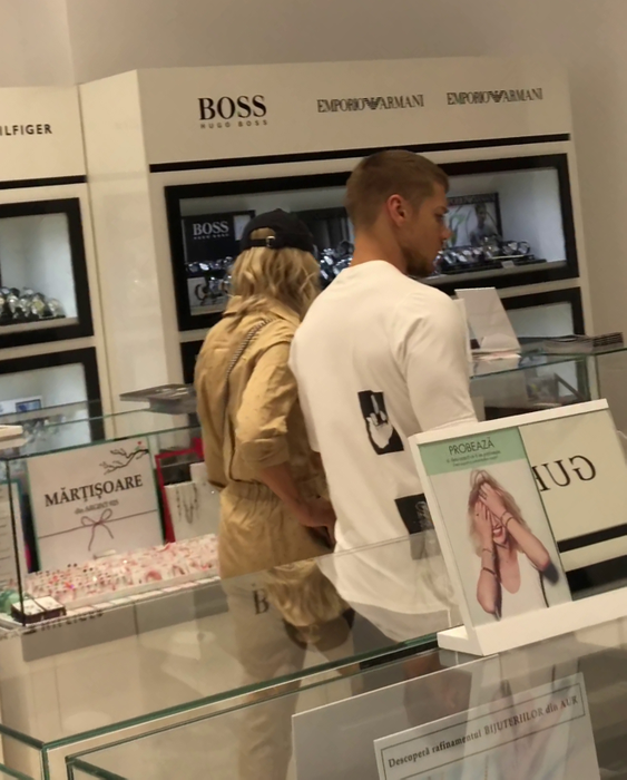 Alina Eremia îi bate apropouri iubitului... Au făcut turul magazinelor cu verighete!