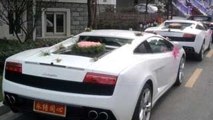 FOTO INCREDIBILE! Si chinezii au "tiganii" lor! VEZI AICI o nunta made in China!