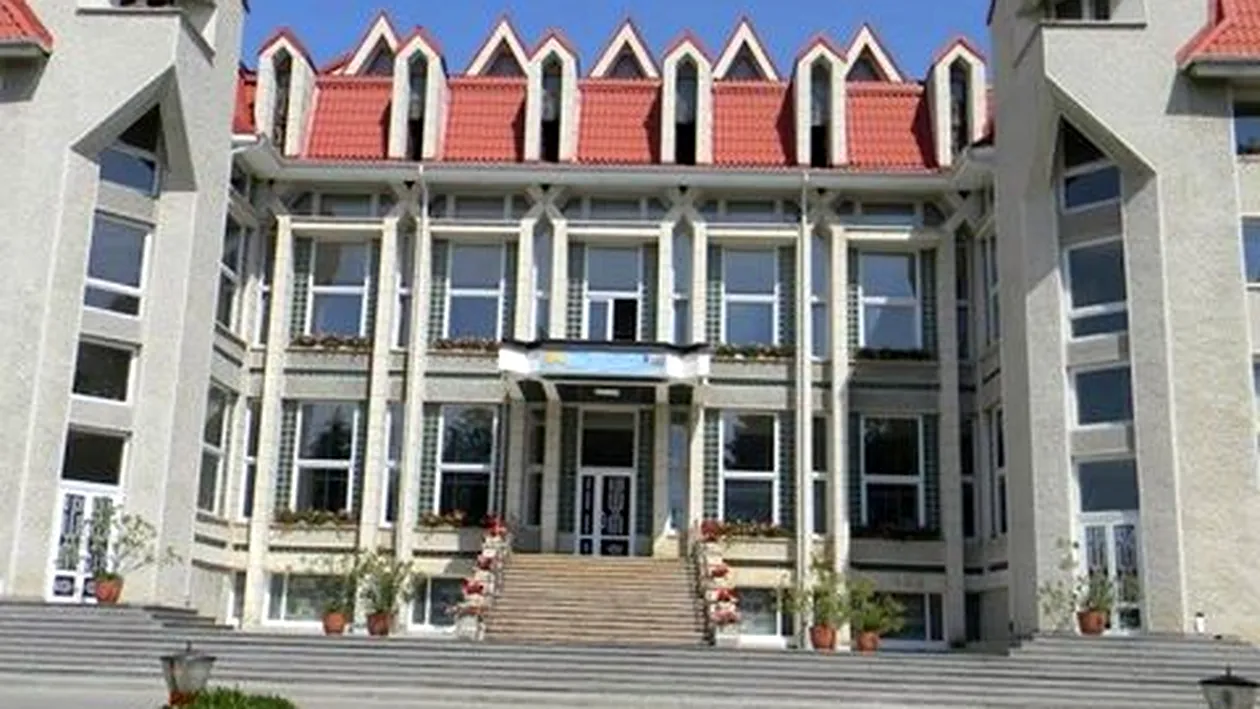 Panică printre viitorii preoți din Iași: 14 internări în spital, într-un timp record. Care e motivul