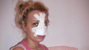 Razboi pe fata in showbiz! Ratoi, fostul iubit al Sanzianei Buruiana, a injurat-o in trafic pe Simona Trasca si vrea sa o bata