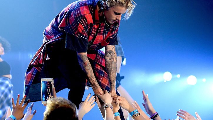 JUSTIN BIEBER vine în România! Vezi când va avea loc concertul