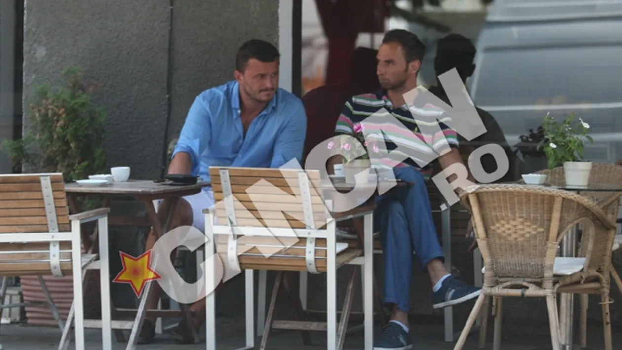 Handbalistul Iulian Stamate se lauda la prieteni cu pozele din telefon! Se da mare cu fotografiile din iPhone!