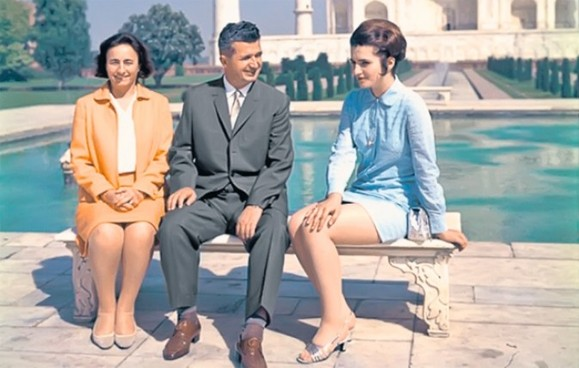 Elena și Nicolae Ceaușescu, alături de fiica lor, Zoia