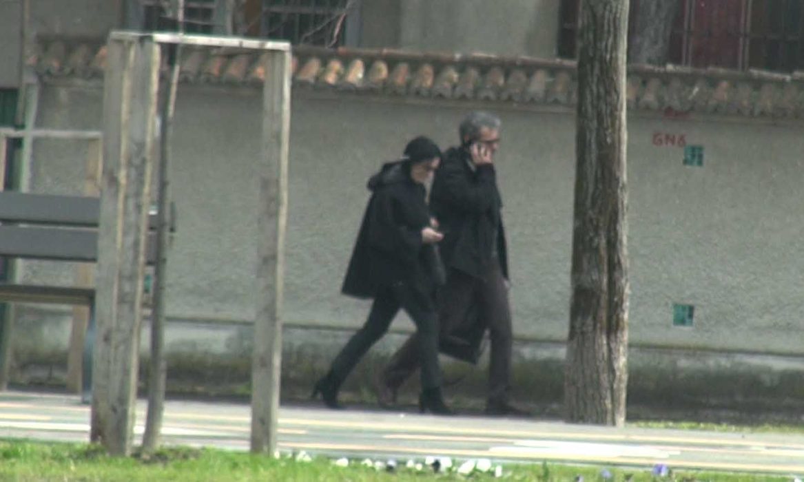 Şi cei veniţi cu taxiul pleacă de la vila lui Adamescu