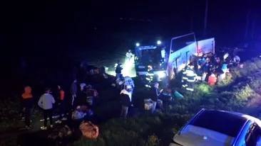 44 de persoane au trăit clipe de coșmar după un incident petrecut în Vrancea, pe DN 2. A fost activat planul roșu de intervenție