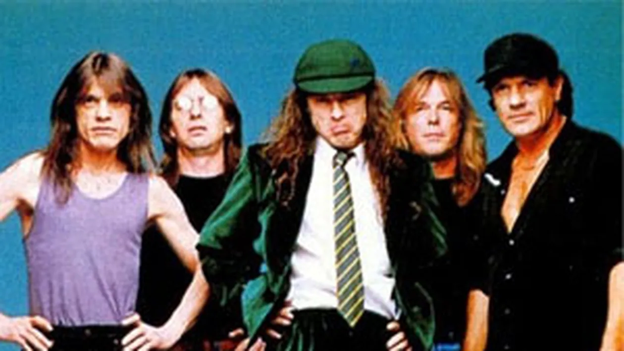 Biletele la AC/DC se vand in rate