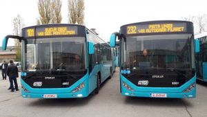 Transportul în comun este gratis. Ce acte trebuie depuse pentru a fi scutit de taxă