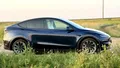 Ce se întâmplă dacă trebuie să fugi cu Tesla în timp ce încarcă? Un atac armat reaprinde discuția