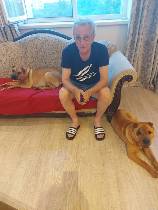 Fostul handbalist face acuze fără precedent: minoră drogată, luată cu salvarea din ”blocul vedetelor”! Reacția lui Robert Negoiță e fabuloasă!”Cine e Gațu?!”