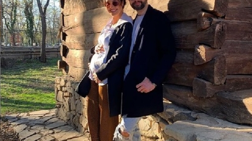 Însărcinată pentru a doua oară, Andreea Moldovan a dezvăluit sexul bebelușului. Sexy-casnica de la “MasterChef”, asaltată de urări