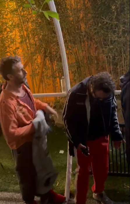 1 Mai la mare cu peripeții pentru celebrii actori Dragoș Bucur și Dorian Boguță. Bodyguarzii clubului Fratelli din Mamaia i-au oprit la intrare!