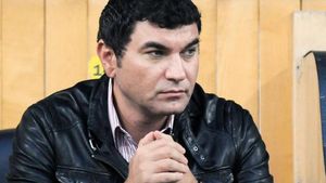 Medicii au intervenit de urgenţă în urmă cu puţin timp. Avem detalii: Borcea, operat în secret!