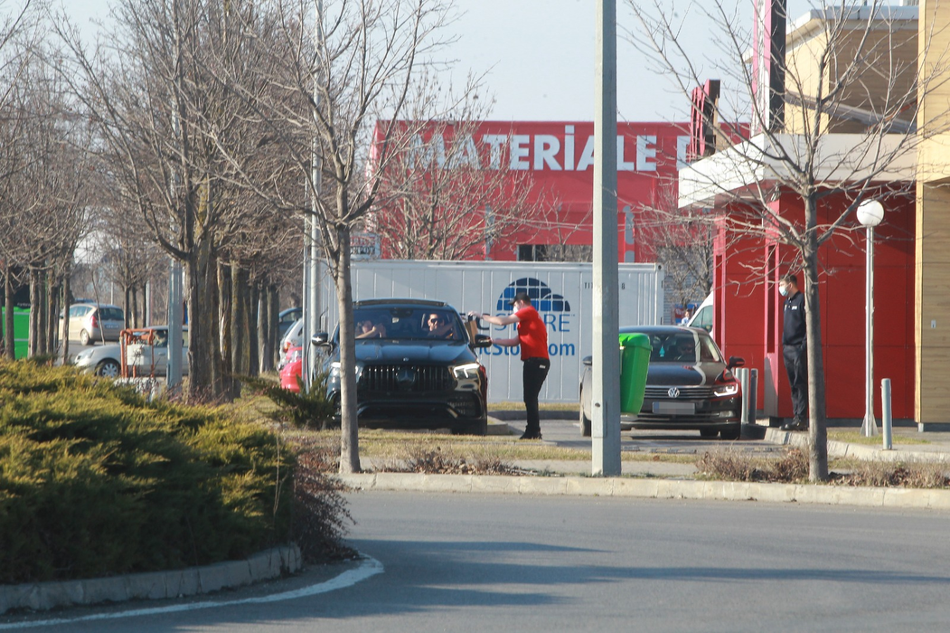 Dorian Popa nu a rezistat și a comandat de la fast-food