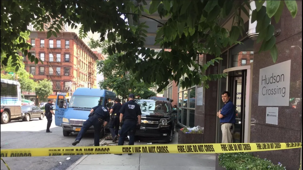 Un nou atentat la New York?! O dubă neagră a lovit cel puţin 10 pietoni