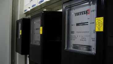 Tarifele la energie electrică se schimbă de la 1 ianuarie 2023. Care sunt noile reglementări