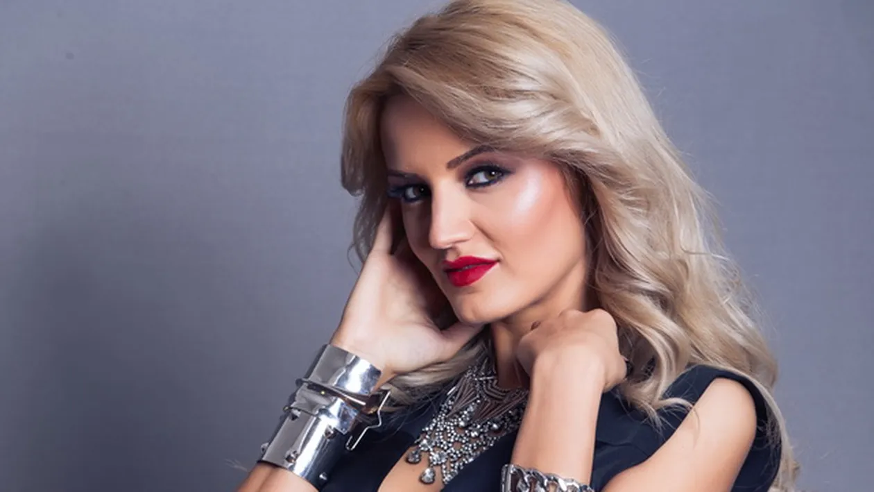 Baietii de la Fly Project si-au gasit o muza buna rau! Cat de sexy e solista cu origini siriene si cum a pozat cu sanii la vedere