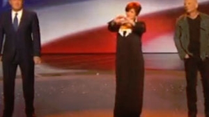 O romanca a imbracat-o pe Sharon Osbourne la "America's Got Talent"!