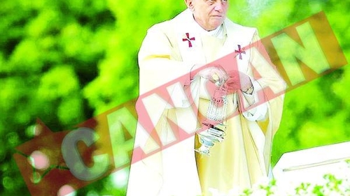 Papa ignora enoriasii abuzati de preoti