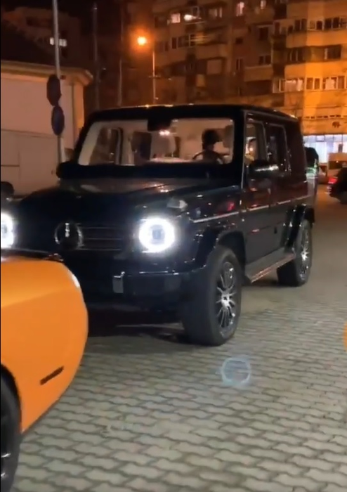 Fiul milionarului "Frutti Fresh" și-a adus drept mașină de rezervă un Mercedes G500
