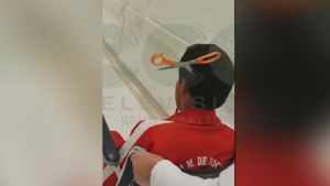 Scene şocante! Un elev a ajuns la spital cu o foarfecă înfiptă în cap, după ce a izbucnit o bătaie în clasă