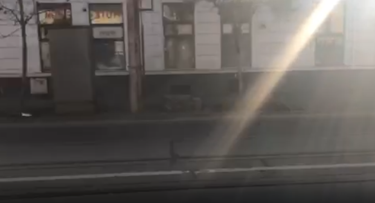 Avem imagini cu accidentul terifiant din Capitală, în noaptea de Revelion! Martorii au rămas şocaţi! Ce s-a întâmplat cu şoferul…