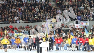Peste 60.000 de persoane participa la mitingul USL pentru lansarea candidatilor la parlamentare, la Arena Nationala