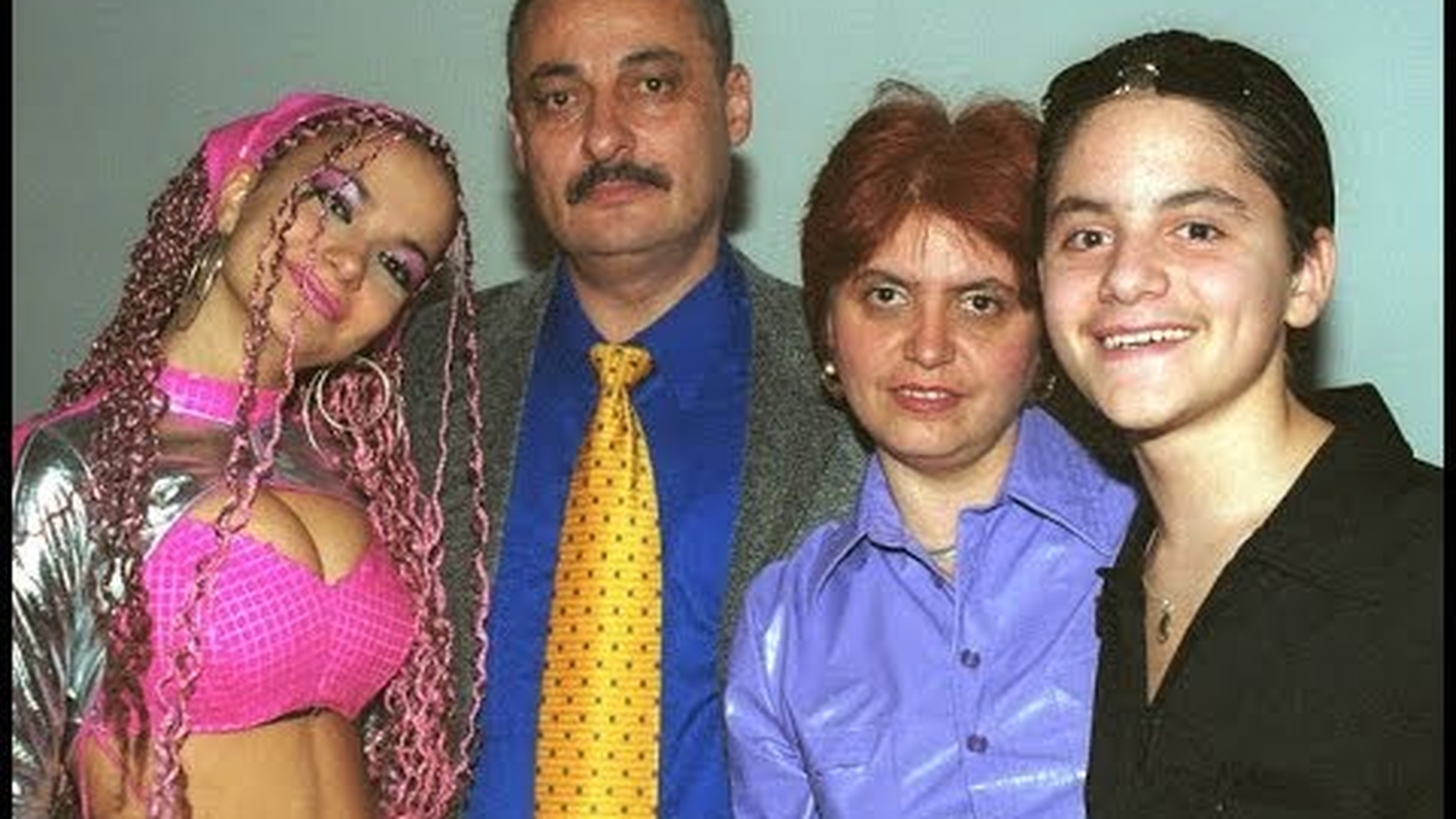 Andreea Antonescu a dezvăluit pentru prima oară cum a aflat că a murit tatăl ei! ”Eram devastată, nu mai înțelegeam ce e cu mine”